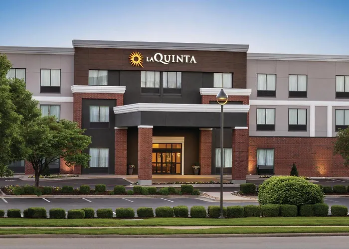 La Quinta By Wyndham Springfield Airport Plaza