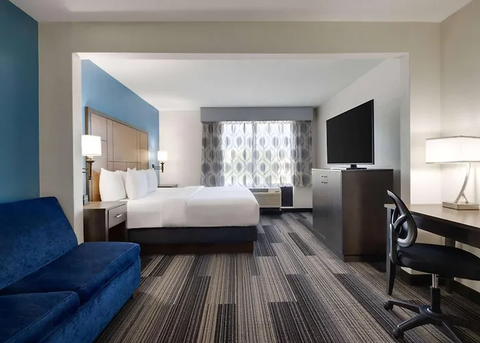 La Quinta By Wyndham Springfield Airport Plaza