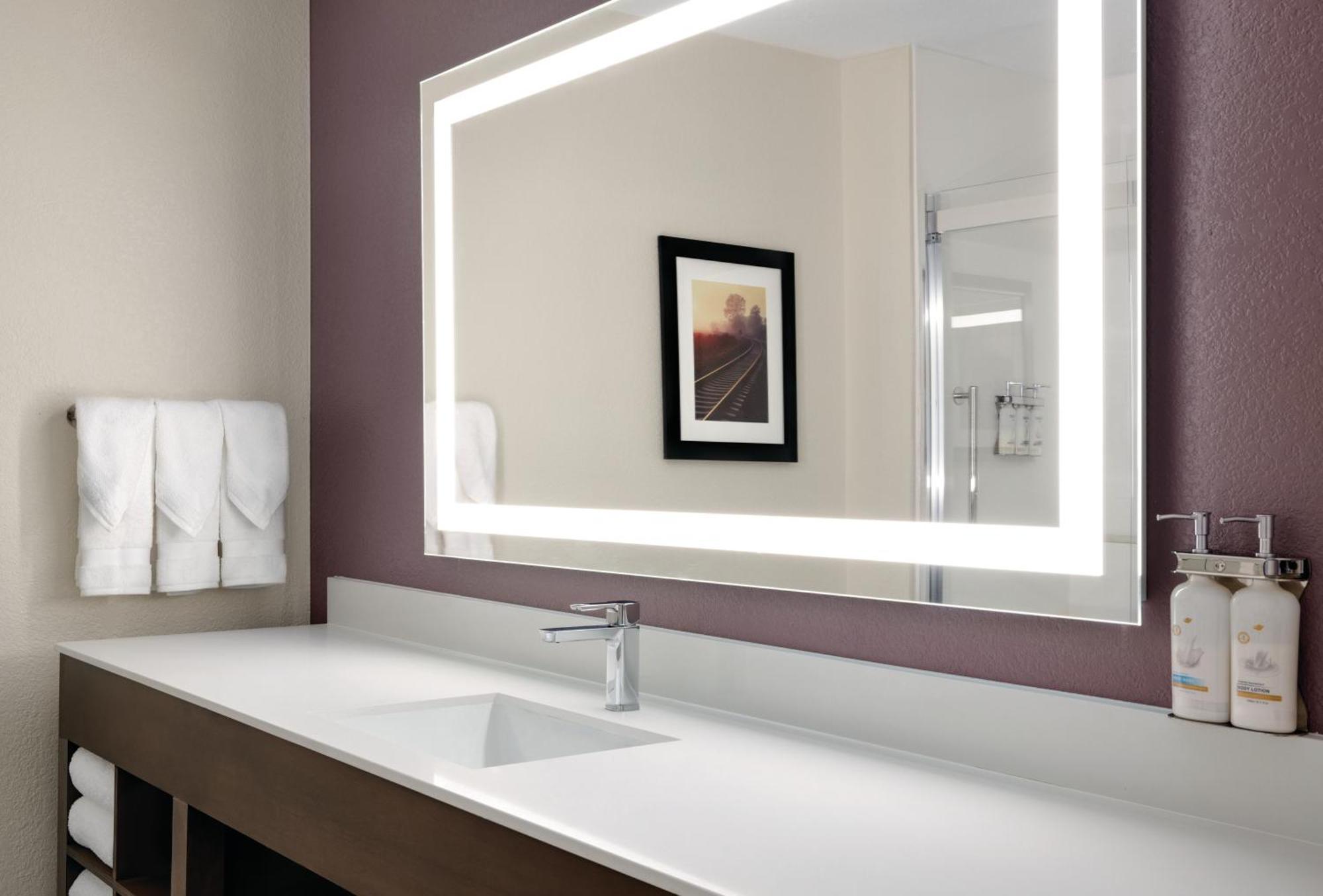 La Quinta By Wyndham Airport Plaza Hotel Springfield