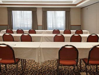 Hotel La Quinta By Wyndham Airport Plaza