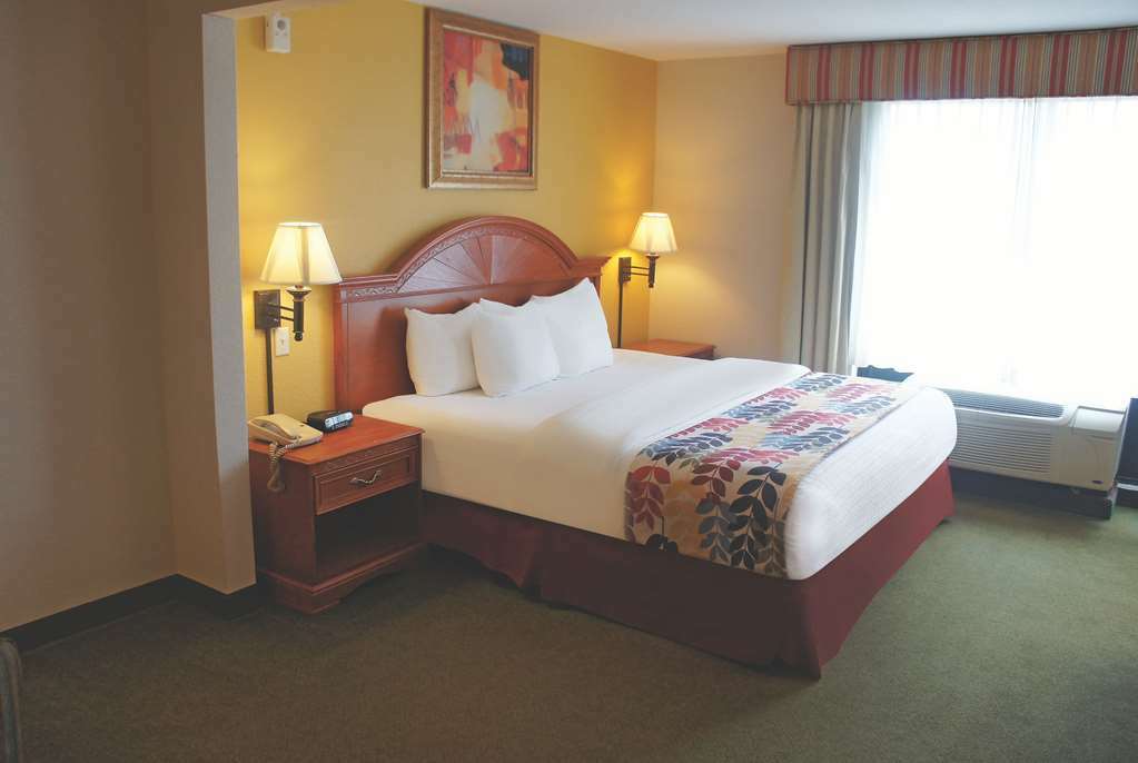 La Quinta By Wyndham Airport Plaza Hotel Springfield